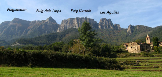 Panorama del massís del Puigsacalm des de Joanetes Panorama del massís del Puigsacalm des de Joanetes